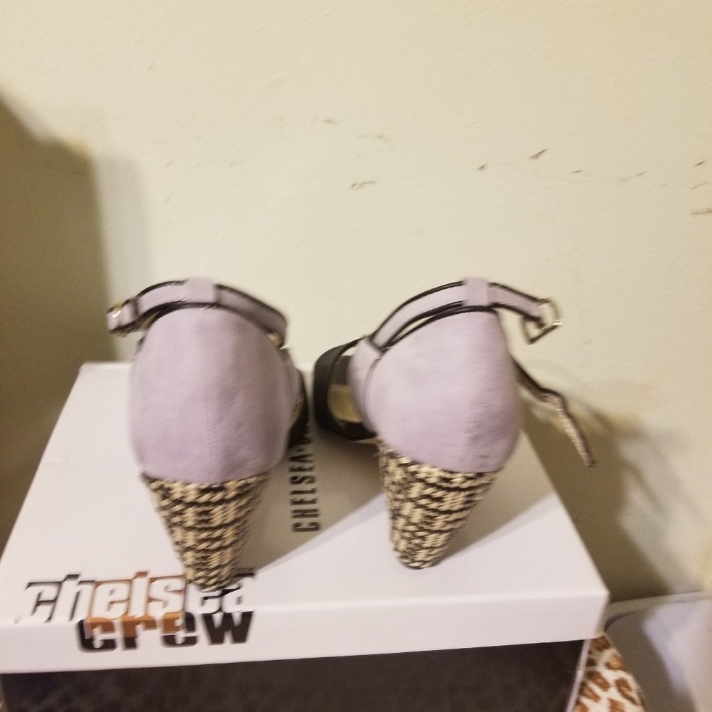 Sandles - Picture 3 of 4